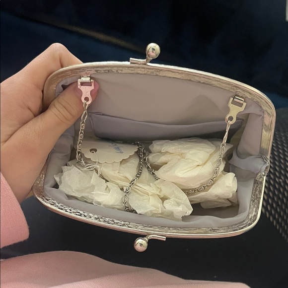 VTG Silver Clutch Bag - Picture 3 of 4